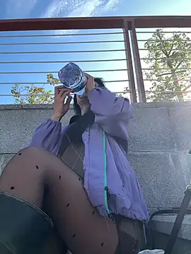 Snapshot of linger-23 chatting on 23, 12, 2025 linger-23 online show from 23, 12, 2025