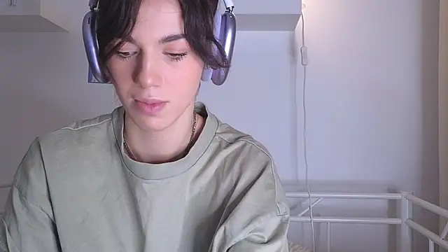 mystica  online show from 21, 11, 2025