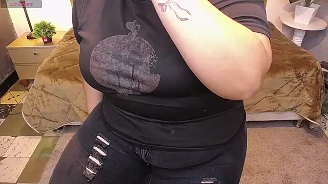 ailyn maury online show from 6, 4, 2026