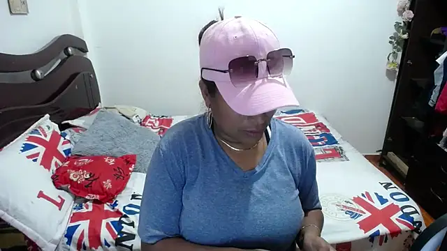 Tu-Reina online show from 26, 10, 2025