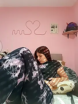 Snapshot of MeCherryy chatting on 24, 9, 2025 MeCherryy online show from 24, 9, 2025