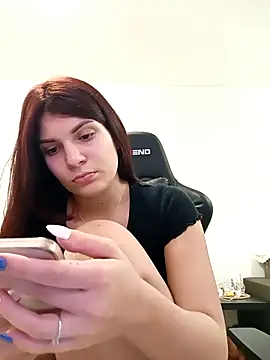 Snapshot of MeCherryy chatting on 5, 12, 2025 MeCherryy online show from 5, 12, 2025