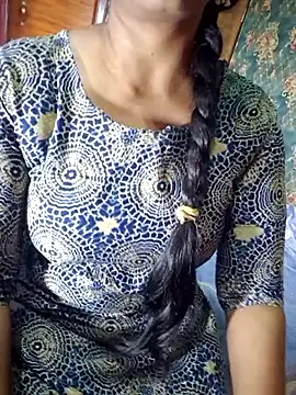 Snapshot of Shalini_telugu09 chatting on 9, 9, 2025 Shalini telugu09 online show from 9, 9, 2025