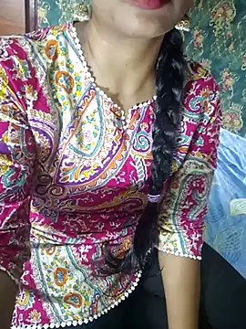 Snapshot of Shalini_telugu09 chatting on 8, 10, 2025 Shalini telugu09 online show from 8, 10, 2025