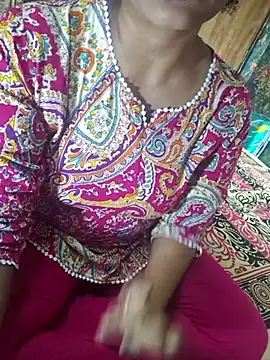 Snapshot of Shalini_telugu09 chatting on 11, 11, 2025 Shalini telugu09 online show from 11, 11, 2025