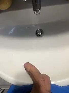 Snapshot of impaolo20 chatting on 18, 12, 2025 impaolo20 online show from 18, 12, 2025