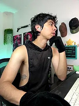 Snapshot of Yaiden_11 chatting on 21, 9, 2025 Yaiden 11 online show from 21, 9, 2025