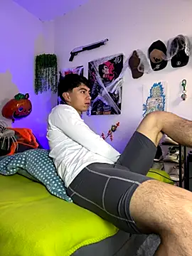 Snapshot of Yaiden_11 chatting on 16, 10, 2025 Yaiden 11 online show from 16, 10, 2025