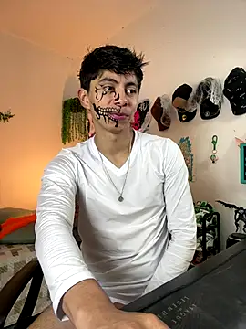 Snapshot of Yaiden_11 chatting on 31, 10, 2025 Yaiden 11 online show from 31, 10, 2025