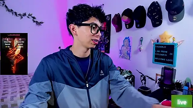 Snapshot of Yaiden_11 chatting on 8, 11, 2025 Yaiden 11 online show from 8, 11, 2025