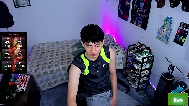 Snapshot of Yaiden_11 chatting on 12, 11, 2025 Yaiden 11 online show from 12, 11, 2025