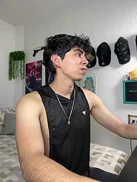 Snapshot of Yaiden_11 chatting on 19, 12, 2025 Yaiden 11 online show from 19, 12, 2025