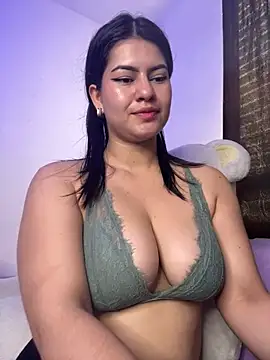 Snapshot of Saanvi21 chatting on 22, 3, 2025 Saanvi21 online show from 22, 3, 2025