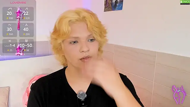 Snapshot of adam_angelssss chatting on 24, 9, 2025 adam angelssss online show from 24, 9, 2025