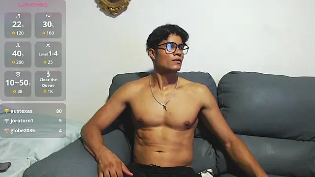 Snapshot of Christian_Musclet4 chatting on 10, 10, 2025 Christian Musclet4 online show from 10, 10, 2025