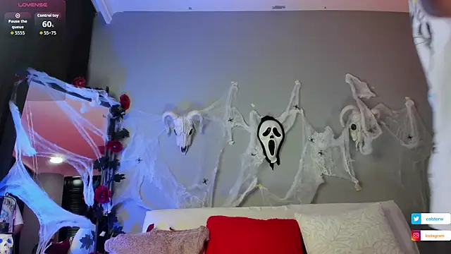 Snapshot of Colstorw_ chatting on 31, 10, 2025 Colstorw online show from 31, 10, 2025