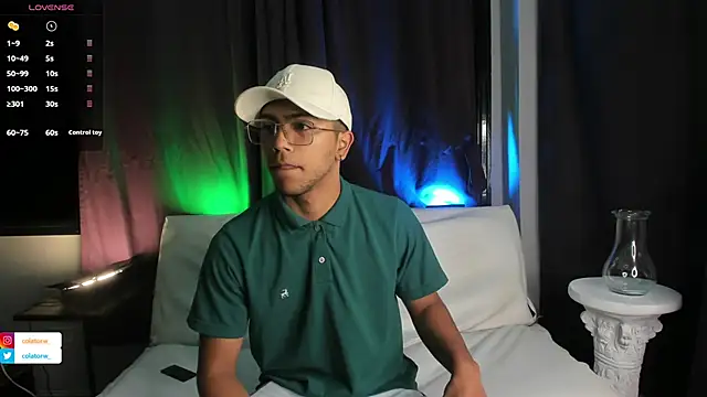 Snapshot of Colstorw_ chatting on 20, 11, 2025 Colstorw online show from 20, 11, 2025