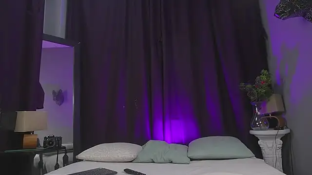 Snapshot of Colstorw_ chatting on 22, 12, 2025 Colstorw online show from 22, 12, 2025