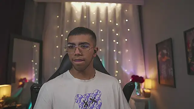 Snapshot of Colstorw_ chatting on 24, 2, 2026 Colstorw online show from 24, 2, 2026