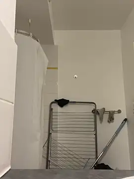 Snapshot of Renoirmonter chatting on 3, 3, 2026 Renoirmonter online show from 3, 3, 2026