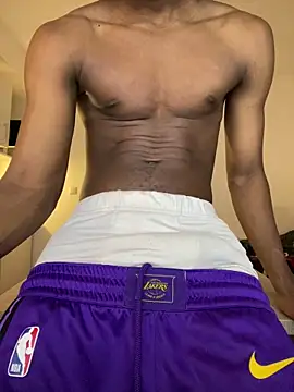 Snapshot of Renoirmonter chatting on 5, 3, 2026 Renoirmonter online show from 5, 3, 2026