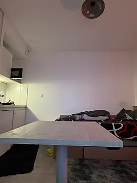 Snapshot of Renoirmonter chatting on 12, 4, 2026 Renoirmonter online show from 12, 4, 2026