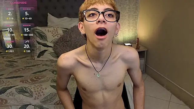 Snapshot of Matty_Sparkk chatting on 3, 11, 2025 Matty Sparkk online show from 3, 11, 2025