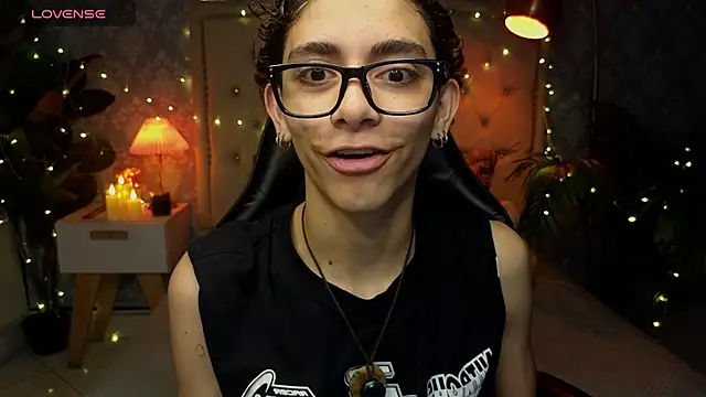 Snapshot of Matty_Sparkk chatting on 8, 3, 2026 Matty Sparkk online show from 8, 3, 2026