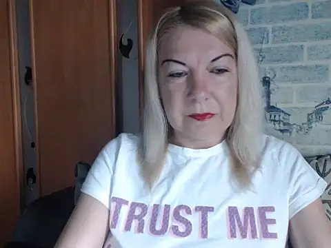 Lillia Ray online show from 4, 6, 2026