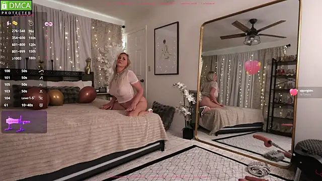 Snapshot of LoveMoScarlett chatting on 4, 11, 2025 LoveMoScarlett online show from 4, 11, 2025