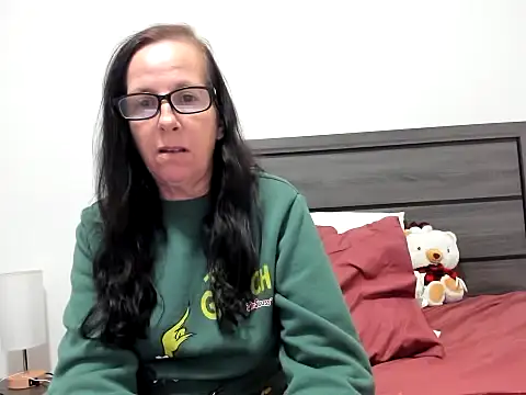 peachgoddess online show from 4, 12, 2025