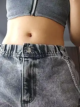 Snapshot of Miss-Dannie chatting on 16, 12, 2025 Miss-Dannie online show from 16, 12, 2025