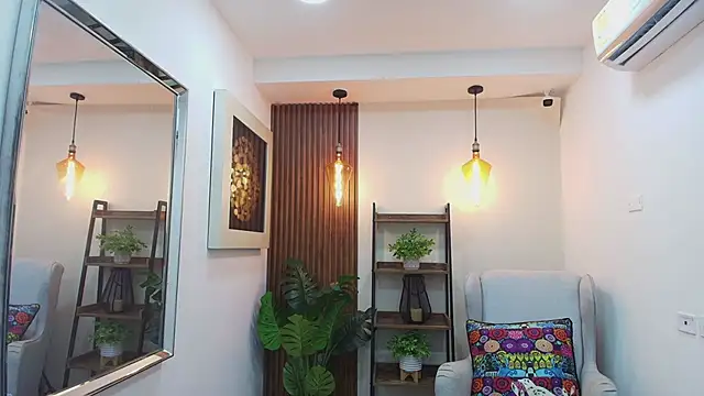 Snapshot of Coral_Lise chatting on 10, 9, 2025 Coral Lise online show from 10, 9, 2025