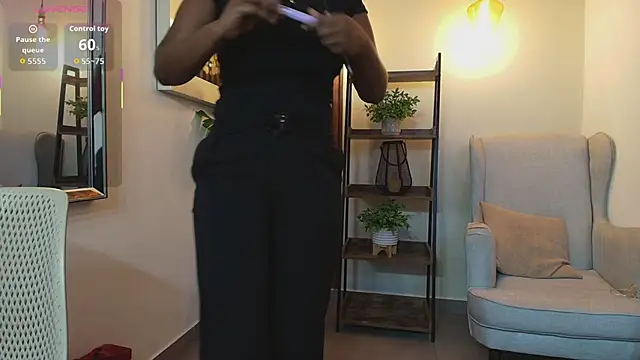 Snapshot of Coral_Lise chatting on 26, 9, 2025 Coral Lise online show from 26, 9, 2025