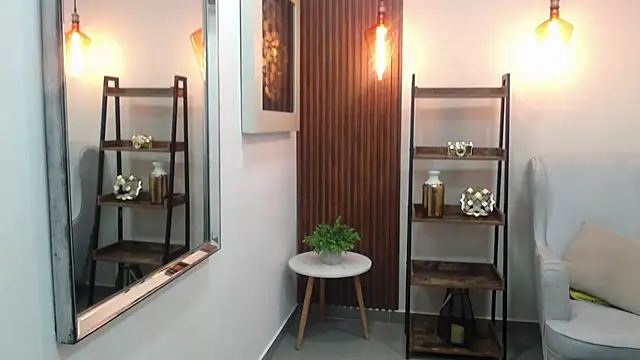 Snapshot of Coral_Lise chatting on 28, 11, 2025 Coral Lise online show from 28, 11, 2025