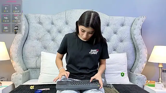 Lili Opal online show from 10, 2, 2026