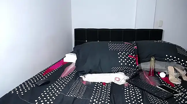 Lia Liaa online show from 19, 3, 2025