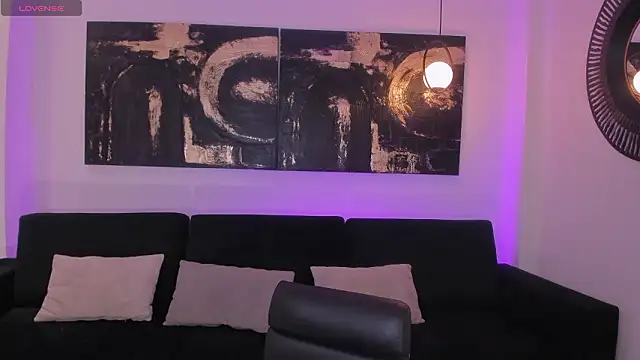 Snapshot of CandaseRussell chatting on 4, 2, 2026 CandaseRussell online show from 4, 2, 2026