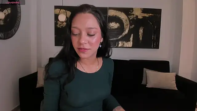 Snapshot of AmaliaCrus chatting on 29, 10, 2025 AmaliaCrus online show from 29, 10, 2025