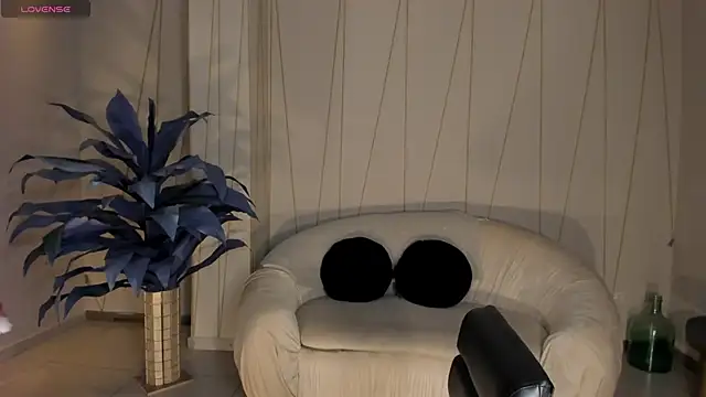 Snapshot of AmaliaCrus chatting on 31, 10, 2025 AmaliaCrus online show from 31, 10, 2025