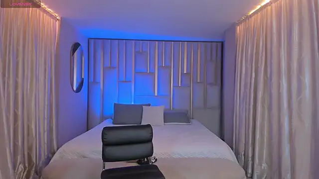 AmaliaCrus online show from 8, 2, 2026