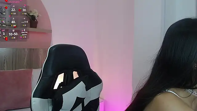 Snapshot of nina_blake chatting on 1, 11, 2025 nina blake online show from 1, 11, 2025