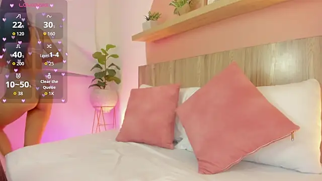 Snapshot of nina_blake chatting on 11, 11, 2025 nina blake online show from 11, 11, 2025