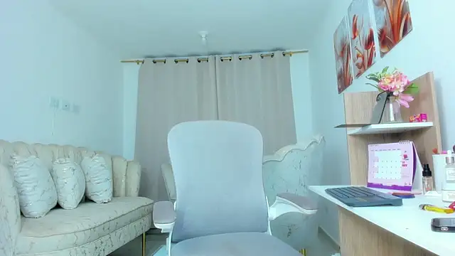 Snapshot of karol_f00x chatting on 29, 11, 2025 karol f00x online show from 29, 11, 2025