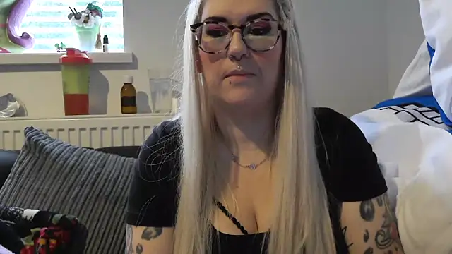 Sizzling Indie36 online show from 5, 11, 2025