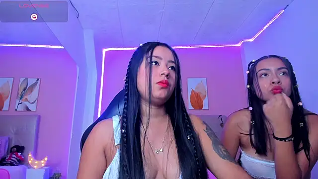 Snapshot of Molly_h0t chatting on 15, 11, 2025 Molly h0t online show from 15, 11, 2025