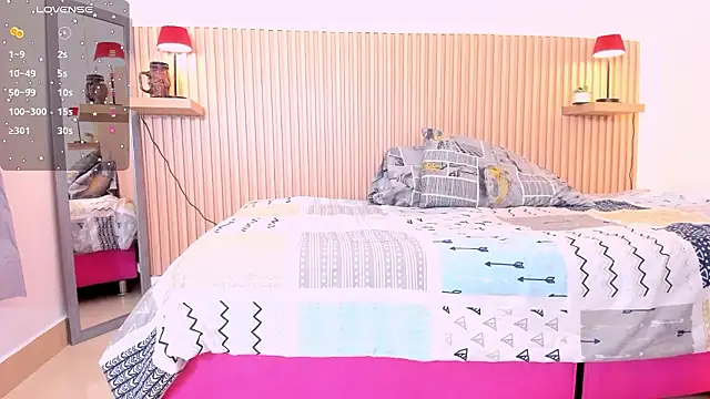 Layla arabelle online show from 18, 3, 2026