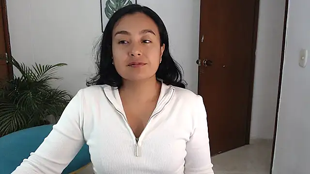 Snapshot of Themagicpotion chatting on 8, 5, 2026 Themagicpotion online show from 8, 5, 2026