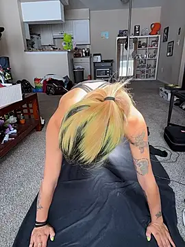 Snapshot of Harley_cams chatting on 12, 11, 2025 Harley cams online show from 12, 11, 2025