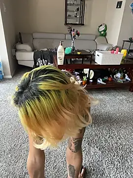 Snapshot of Harley_cams chatting on 17, 11, 2025 Harley cams online show from 17, 11, 2025